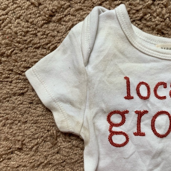 Rabbit & Bear Locally Grown Baby Onesie Shorts Matching Set - Picture 3 of 5
